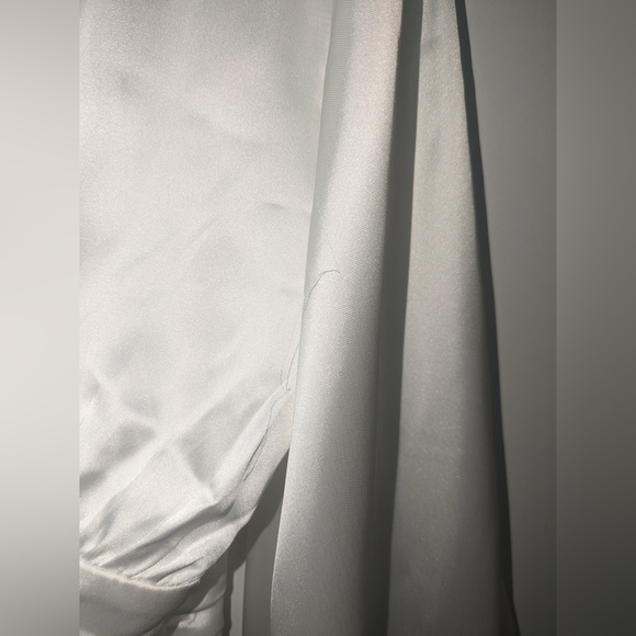 Zara size M Knotted Satin V-Neck Crop Top - Picture 7 of 10